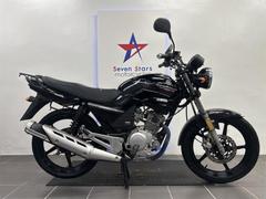 ヤマハ　ＹＢＲ１２５　ガソリン残量メーター付き　フロントディスクブレーキ　５速マニュアル車　ヘッドライトＯＮＯＦＦ機能　リアキャリア付き