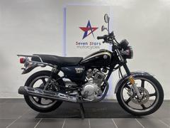 ヤマハ　ＹＢ１２５ＳＰ　ガソリン残量メーター付き　シフトポジション表示　フロントディスクブレーキ　ヘッドライトＯＮＯＦＦ機能