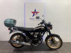 ヤマハ　ＹＢ１２５ＳＰ　フロントディスクブレーキ　ガソリン残量メーター付き　シフトポジション表示　リアＢＯＸ　ヘッドライトＯＮＯＦＦ機能