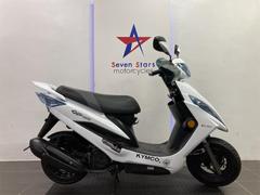 ＫＹＭＣＯ　ＧＰ１２５　フロントディスクブレーキ　ガソリン残量メーター付き　ナックルガード　デジタルメーター　インジェクション搭載