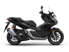 ホンダ　ＡＤＶ１６０　ＡＢＳ　２０２５年モデル　ＵＳＢ　スマートキー　アステロイドブラックメタリック