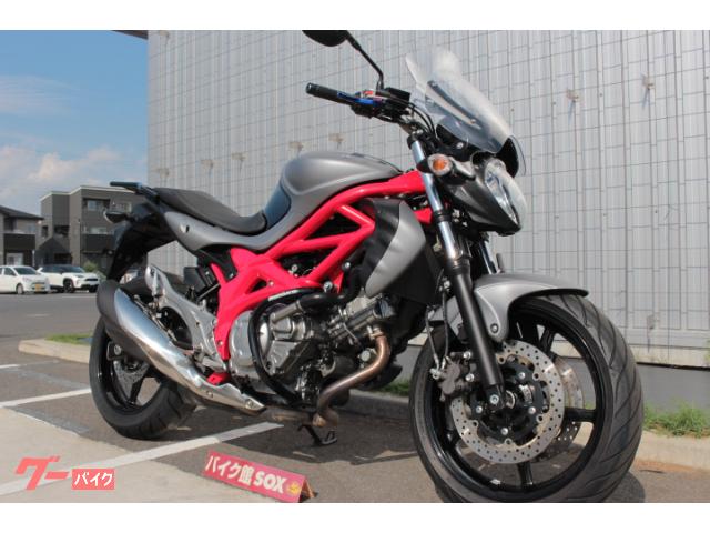スズキ グラディウス４００ ２０１２年モデル バイザー ゴールドメダル製エンジンガード リアキャリア付き 千葉県 バイク館ｓｏｘ八千代緑が丘店 8503402b30210617001 の中古バイク 新車バイク Goo バイク情報
