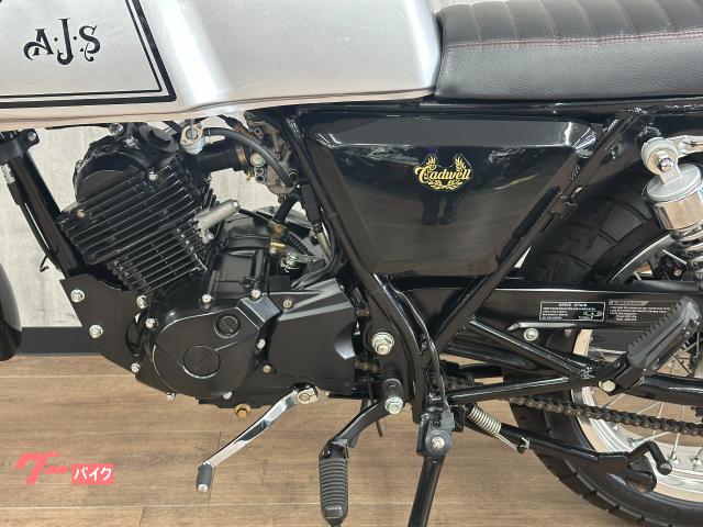 AJS キャドウェル125 純正シート AJS キャドウェル125 純正シート AJS Cadwell 125用 二人乗り
