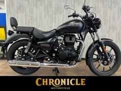 ＲＯＹＡＬ　ＥＮＦＩＥＬＤ　メテオ３５０　ステラ　ブラック　パッセンジャーバックレスト　トリッパーナビゲーションシステム　ＵＳＢ−Ａワンポート　標準装備