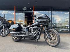 ＨＡＲＬＥＹ−ＤＡＶＩＤＳＯＮ　ＦＸＬＲＳＴ　ソフテイル　ローライダーＳＴ　サドルバッグ　ＵＳＢ電源搭載　ＬＥＤヘッドライト　ＡＢＳ装備