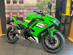 カワサキ　Ｎｉｎｊａ　６５０　ＫＲＴ　２０２５年モデル　ＮＥＷカラー