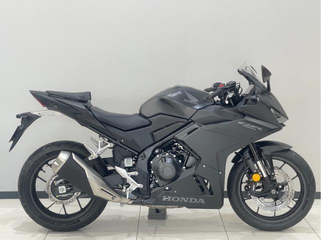ホンダ CBR400R ブラック スポーツバイク ホンダ CBR400R