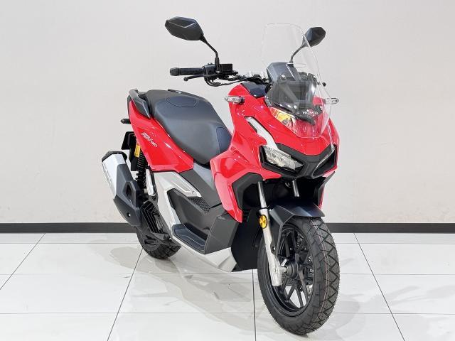 ホンダ ADV160 2025年モデル ミレニアムレッド｜ホンダ