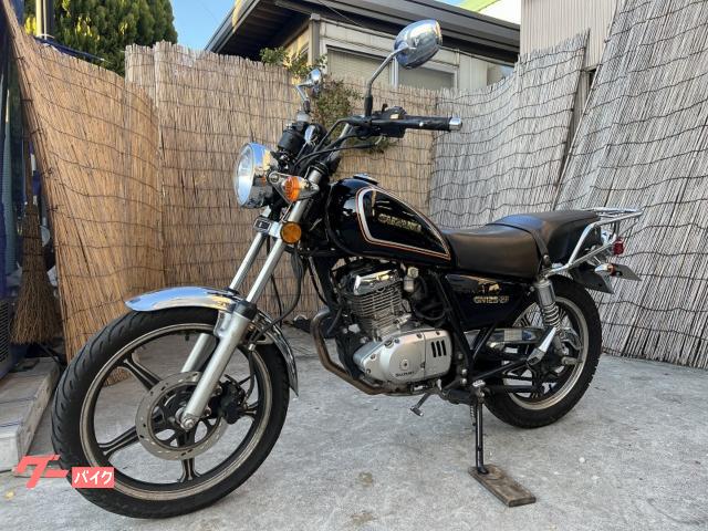スズキ GN125－2F カスタムブラック BEAMSマフラー