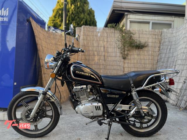スズキ GN125－2F カスタムブラック BEAMSマフラー