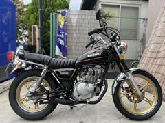 スズキ　ＧＮ１２５Ｈ　旧車ルックカスタム　ショートマフラー　タックロール　ゴールドキャスト