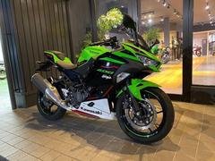 カワサキ　Ｎｉｎｊａ　４００　２０２１年モデル　純正ＥＴＣ・スライダー・スモークスクリーン付き