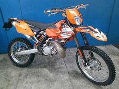 ＫＴＭ　２００ＥＸＣ　２サイクルコンペモデル　公道仕様