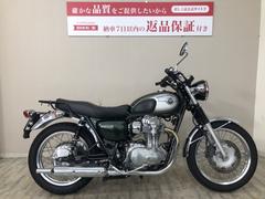 カワサキ　Ｗ８００　２０１１年モデル　カスタムリアショック・グリップヒーター・ハンドルアップスペーサー・リアキャリア装備