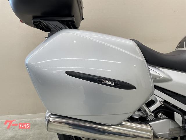 ヤマハ ＦＪＲ１３００ 純正サイドパニア ＧＩＶＩ製トップケース装備｜バイク王 藤沢店｜新車・中古バイクなら【グーバイク】