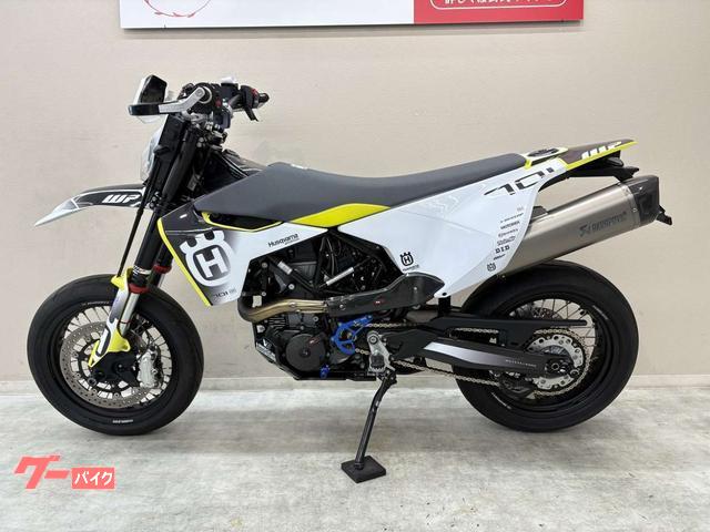 ハスクバーナ701スーパモトテクモシュラウドキーカバー Tekmo Racing カーボンキーシュラウド キーカバー Husqvarna 701