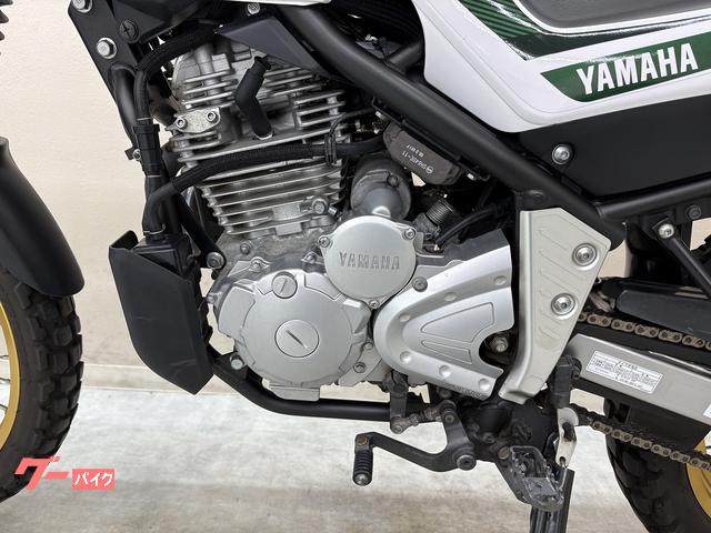 PRUNUS ブラックマフラー セロー250 xt250x PRUNUS スリップオンマフラー SEROW/TRICKER/XT250X | ヤマハ発動機