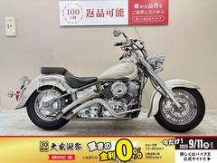 ヤマハ　ドラッグスター４００　カスタムマフラー　スクリーン　フォグランプ　リアローダウン　ＵＳＢポート装備