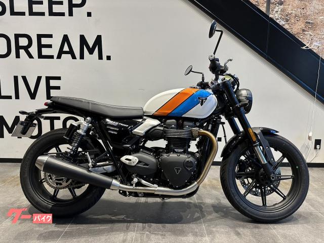 TRIUMPH 900 — миниатюра 2