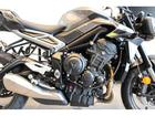 ストリートトリプルR 純正アクセサリー多数装備 認定中古車 2024年モデル ABS Silver Ice