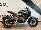 TRIUMPH Trident660 2025年モデル 認定中古車 純正アクセサリー多数装備