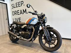 ＴＲＩＵＭＰＨ　スピードツイン９００
