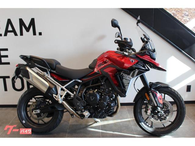 タイガー900GT 2024年モデル アクセサリー装着 認定中古車 Carnival Red／Sapphire Black