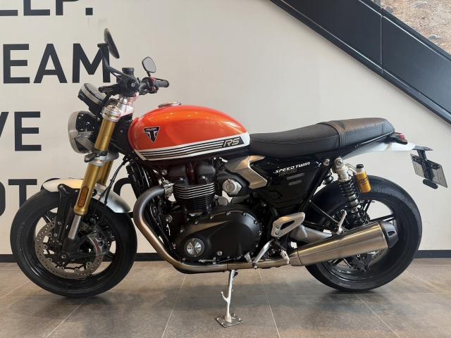 スピードツイン1200RS