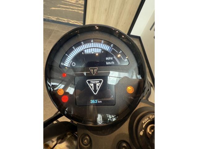 スピードツイン1200RS