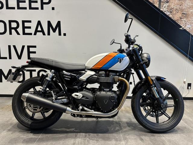 スピードツイン900