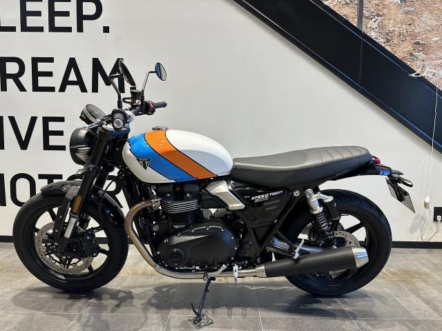 スピードツイン900