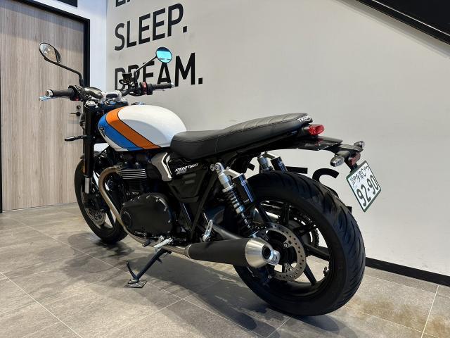 スピードツイン900