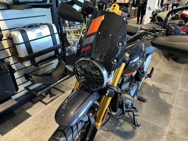 スクランブラー400XC