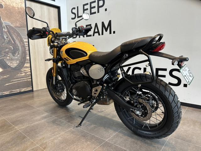 スクランブラー400XC