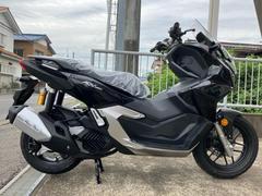 ホンダ　ＡＤＶ１６０　　．アステロイドブラックメタリック．２０２５モデル