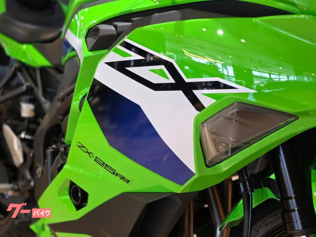 カワサキ Ninja ZX－25RR 2026年モデル ライムグリーン