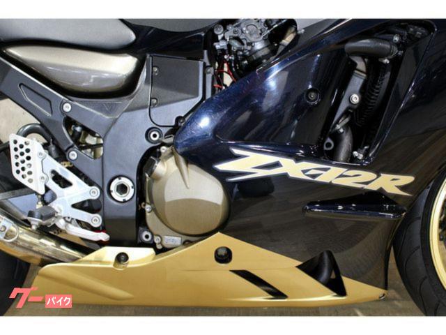 カワサキ Ninja ZX－12R B型 社外サイレンサー