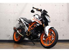 ＫＴＭ　３９０デューク　アクラポサイレンサー・ＥＴＣ・ＡＢＳ・バーエンドミラー・フェンダーレス