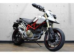 ＤＵＣＡＴＩ　ハイパーモタード１１００Ｓ　ＥＴＣ　チタンコートフォーク　オーリンズリアサス　ブレンボキャリパー