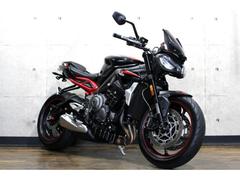 ＴＲＩＵＭＰＨ　ストリートトリプル７６５Ｒ　ＬＯＷ　ＡＢＳ　シフトアシスト　ＵＳＢ　他