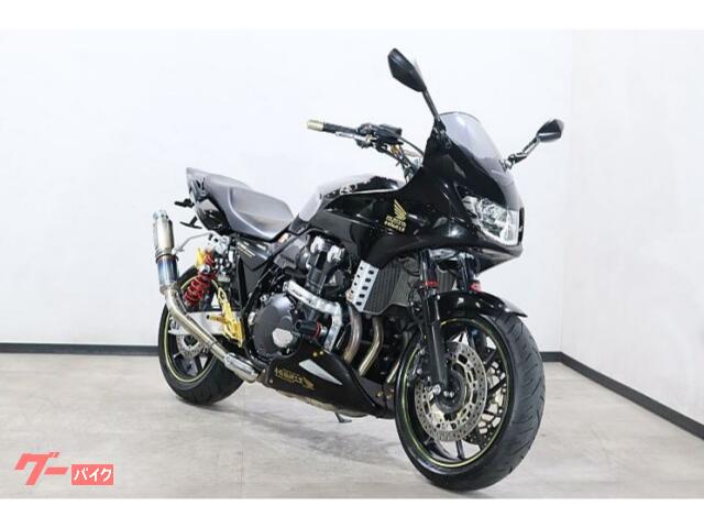 ＣＢ１３００Ｓｕｐｅｒ　ボルドール　２０１４モデル　社外サイレンサー・バックステップ・フェンダーレス等