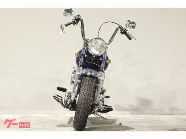 ＨＡＲＬＥＹ－ＤＡＶＩＤＳＯＮ ＦＬＳＴＦ ファットボーイ キャブ車