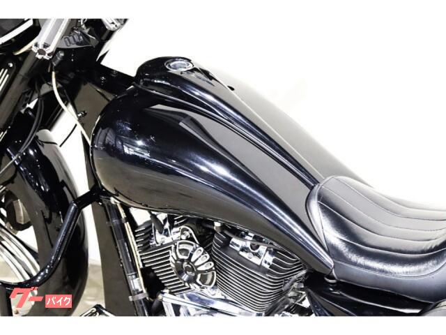 Pythonマフラー　ハーレー　ツーリングモデル用　FLHR FLHXパイソン Pythonマフラー ハーレー ツーリングモデル用 FLHR FLHXパイソン