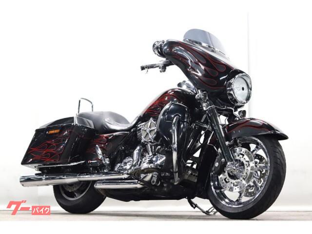 ＦＬＨＸ　ストリートグライド１５８０ｃｃ　２０１０ｙ　限定ラジカルペイント　ＶＡＮＣＥエキパイ＆マフラー　純正ＯＰカスタムホイール