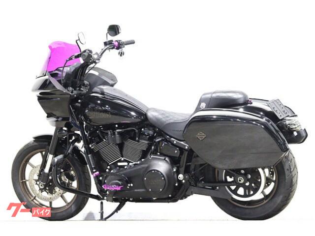 ベビーバズーカ　パウダーコートブラック　M8ローライダーST ハーレー ソフテイル用マフラー ベビーバズーカ シルバー