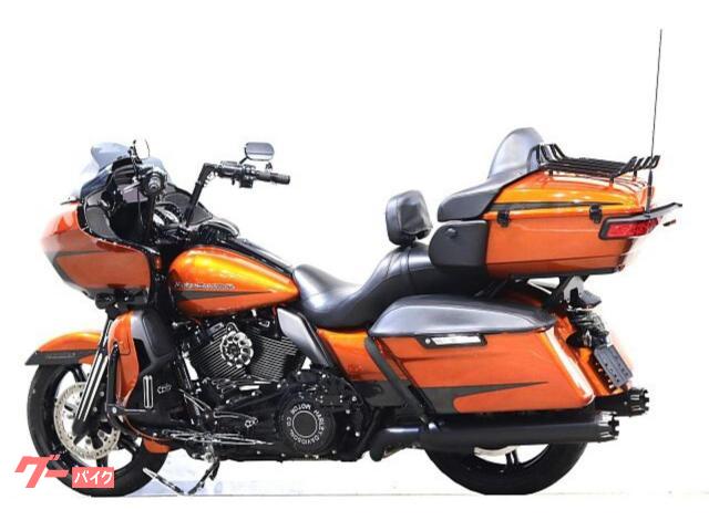 リトグラフ　クレール・アスティクス/赤いマフラーの女　98/200 額装 HARLEY－DAVIDSON FLTRK ロードグライド