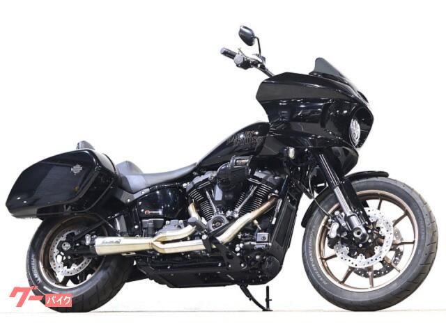 ＦＸＬＲＳＴ　ソフテイル　ローライダーＳＴ　ＴＢＲ２ｉｎ１マフラー　１０インチライザー　カスタムダイナミクスＬＥＤウインカー
