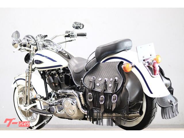 ハーレー　2005年　FLSTS 絶版カーカーフィッシュテールマフラー ハーレー 2005年 FLSTS 絶版カーカーフィッシュテールマフラー
