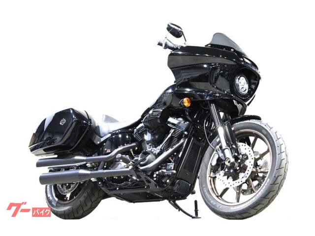 ＦＸＬＲＳＴ　ソフテイル　ローライダーＳＴ　２０２３ｙ　１９２３ｃｃ　ビビッドブラック　二人乗り登録済み　液晶ディスプレイ