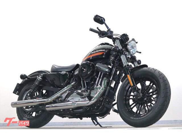 ＸＬ１２００ＸＳ　フォーティエイトスペシャル　２０１９ｙ　Ｂｅｌｌ’ｓマフラー　ＫａｎｄＨシート　クリアキンミラー　ＲＳＤグリップ